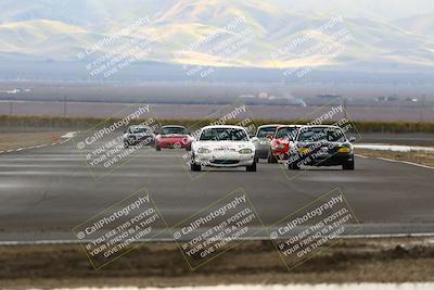 media/Nov-16-2025-CalClub SCCA (Sun) [[2975c16dfc]]/Group 4/Turn 1/